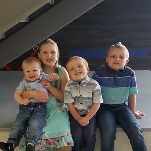 Meet your Posher, Ashley